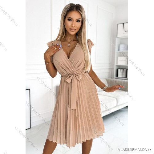 374-5 POLINA Faltenkleid mit Ausschnitt und Rüschen - beige