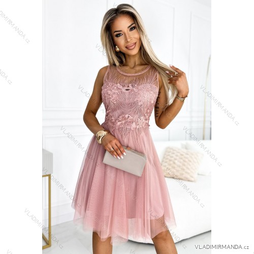 522-1 CATERINA Ženské šaty s guipure a jemným tylem - pudrově růžová