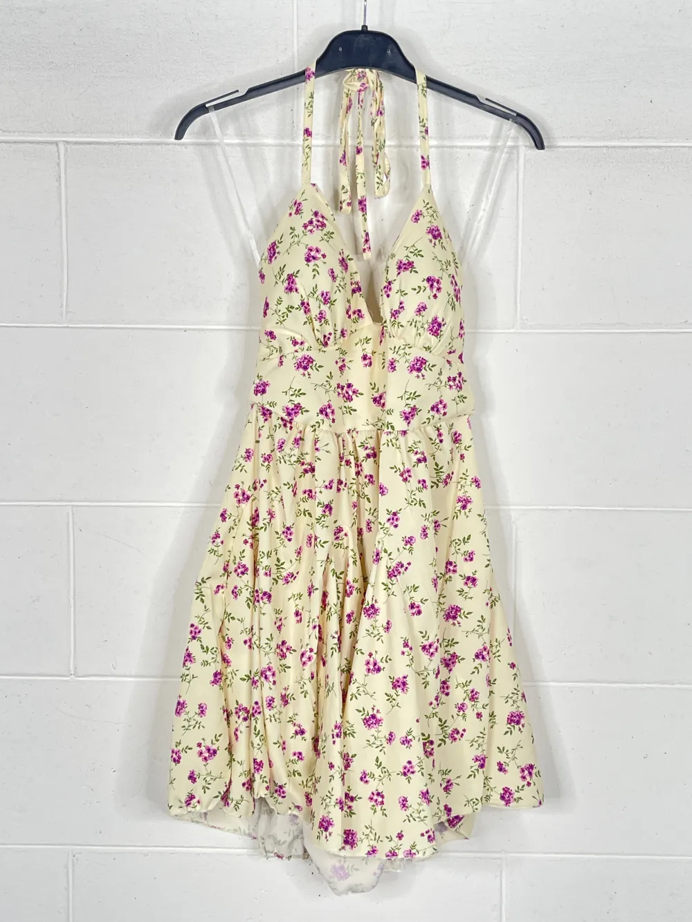 Women's Long Sleeveless Summer Dress (S/M ONE SIZE) ITALIAN FASHION IMPBB243449lx beige S / M