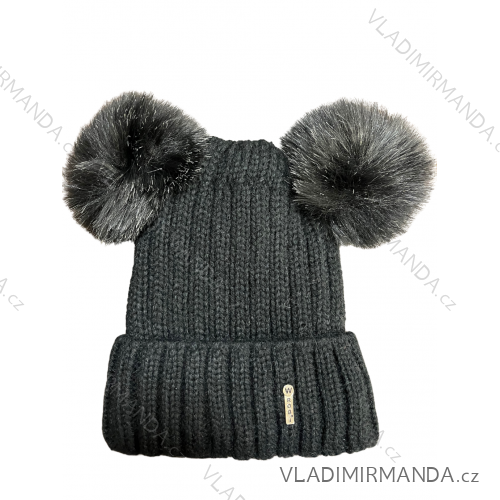 Čiapka zimná dvě bambule dámska (ONE SIZE) WROBI POLSKÁ VÝROBA PV922031/DR ONE SIZE čierna