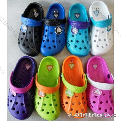 Schuhe für die Strandjungen (24-29) 2SURF 565B