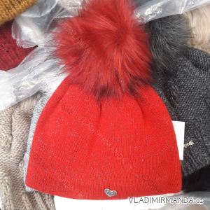 Damen Wintermütze mit Klappe POLEN POL118257 isoliert
