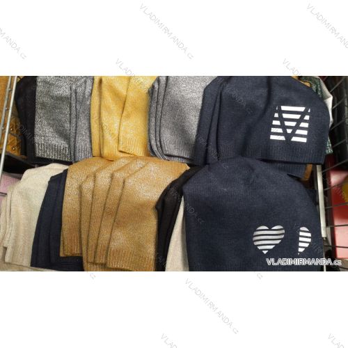 Women´s beanie (ONE SIZE) WOOLK POLISH FASHION PV419237