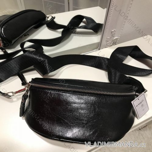 Waist bag women (20x15cm) POLISH FASHION PV920027