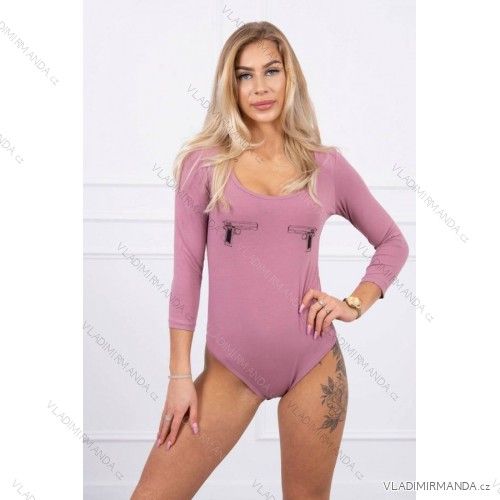 Tmavě růžová halenka s potiskem pistolí