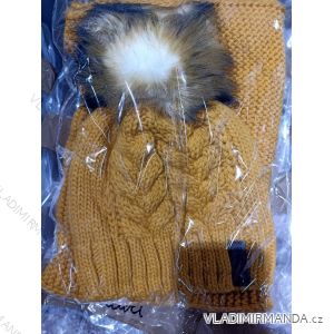 Winter hat with pompon women (ONE SIZE) WROBI PVB21104142