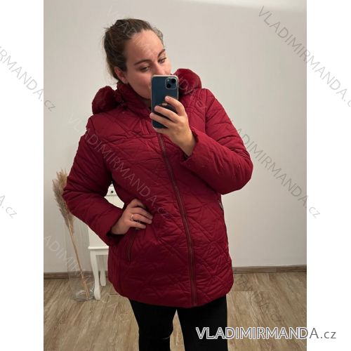 Bunda s kapucí dámská nadrozměr (52-60) Nat227070 červená